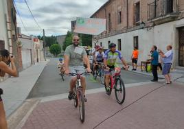 Pasos solidarios en Santiago de la Puebla