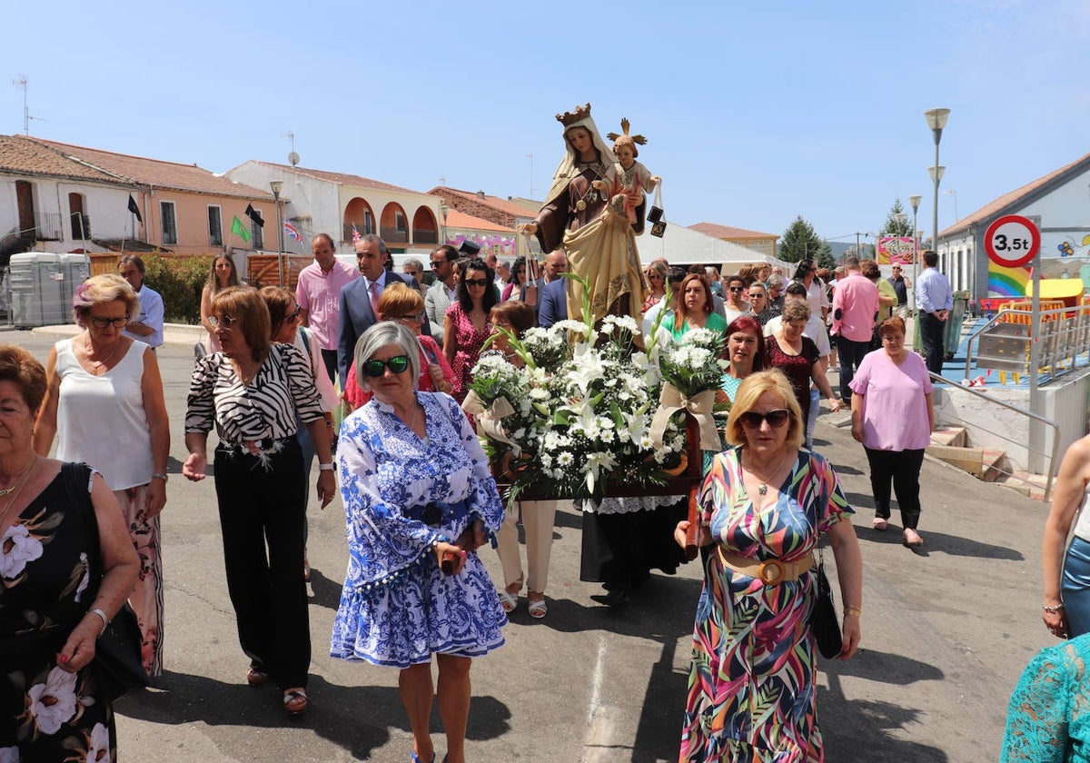 Campillo de Salvatierra despide sus fiestas con el día grande de la patrona