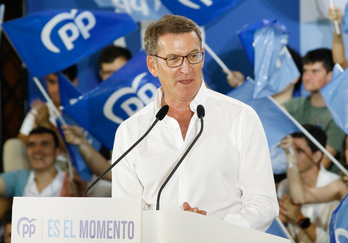 Feijoo durante un acto de campaña del PP