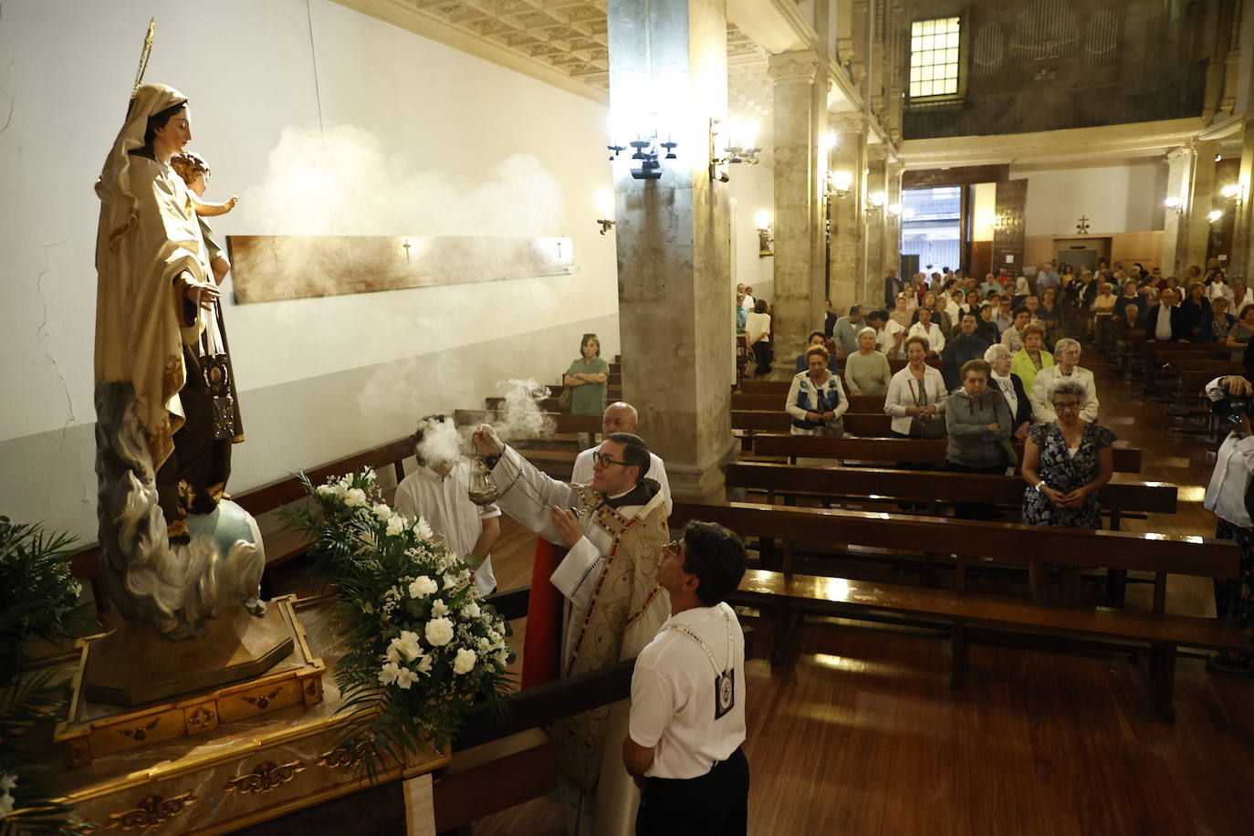 Veinte años de la Virgen del Carmen a la aurora