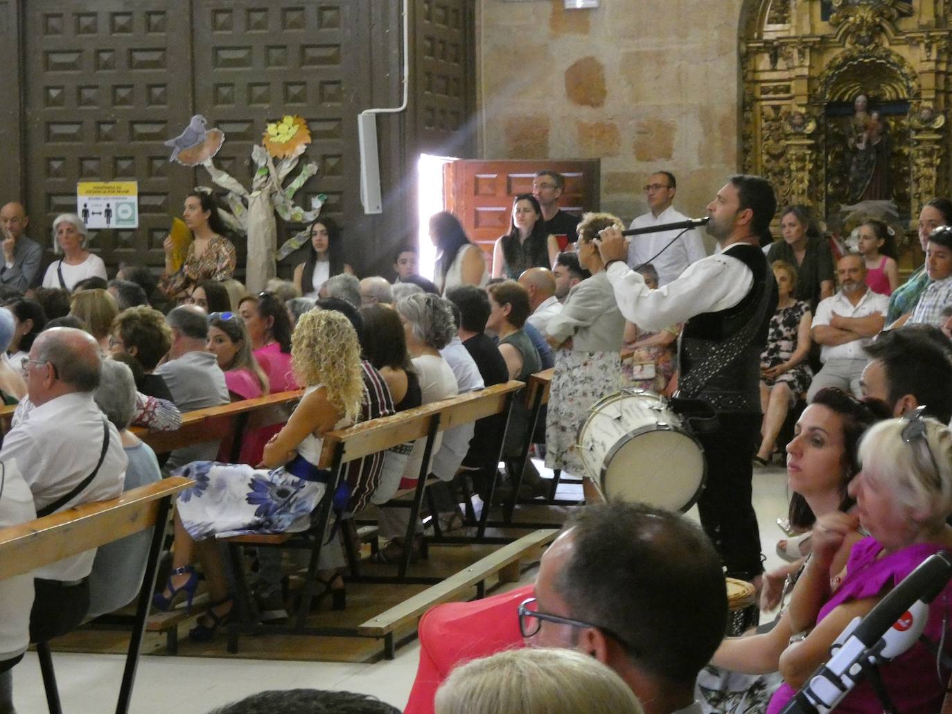 Bailes charros en honor a la Virgen del Carmen y el Santo Cristo de la Esperanza en Villoruela