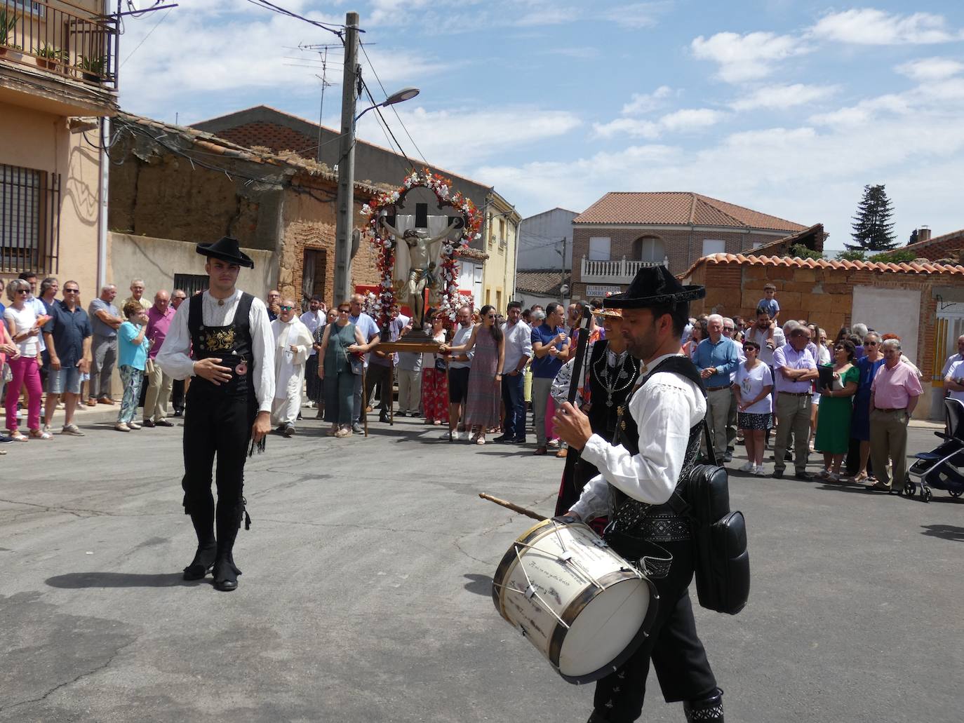 Bailes charros en honor a la Virgen del Carmen y el Santo Cristo de la Esperanza en Villoruela