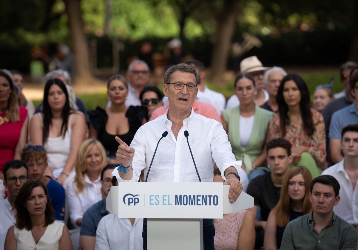 Alberto Núñez Feijóo durante la campaña.