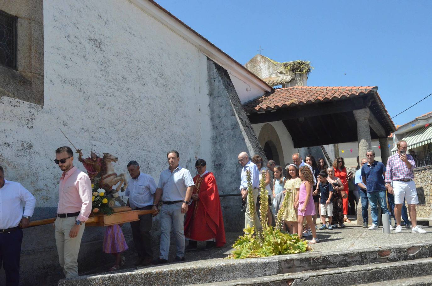 Culminan las fiestas de Rinconada de la Sierra con la procesión de Santiago Apóstol