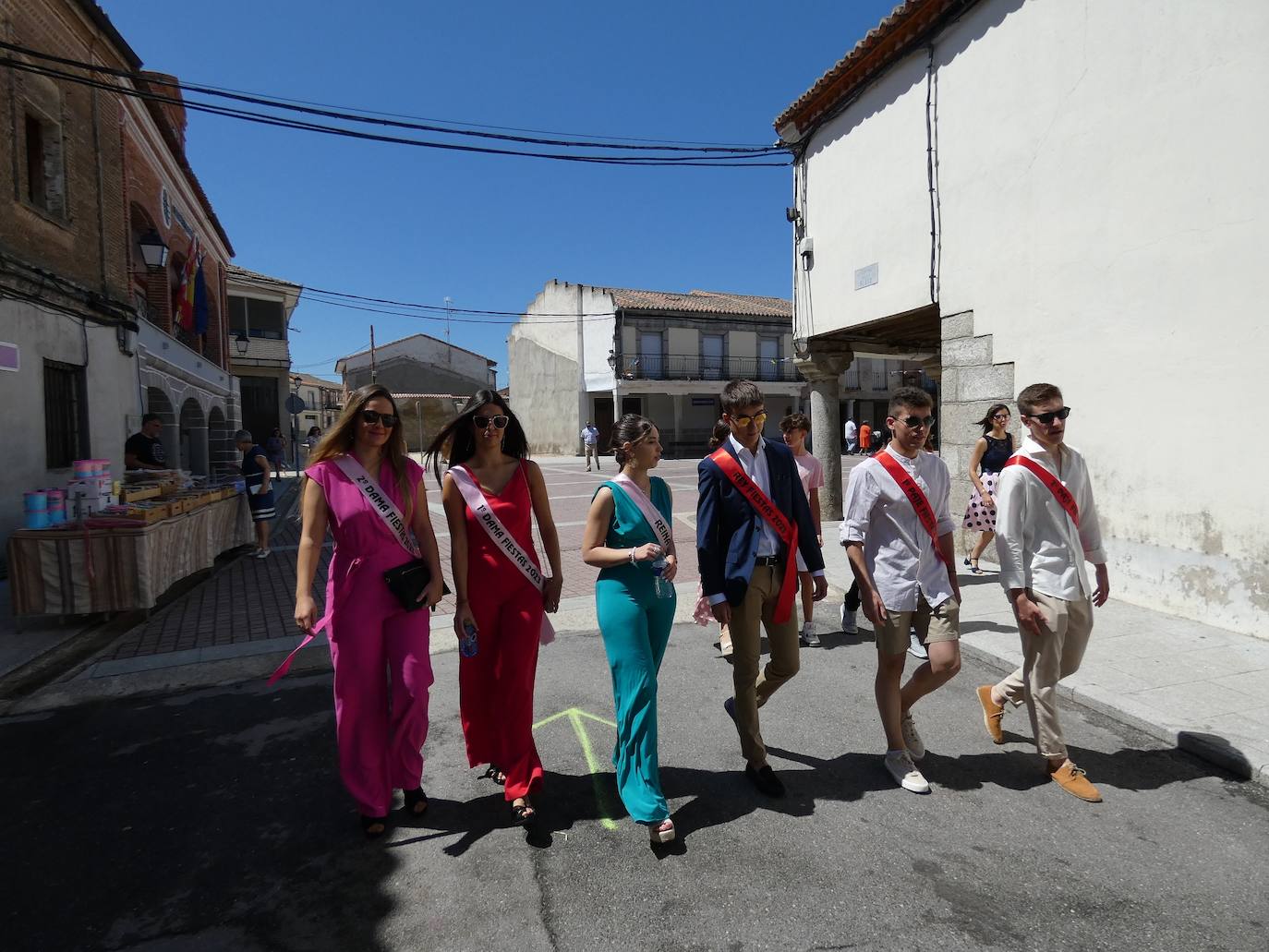 Procesión con el Santo peregrino y a caballo en Santiago