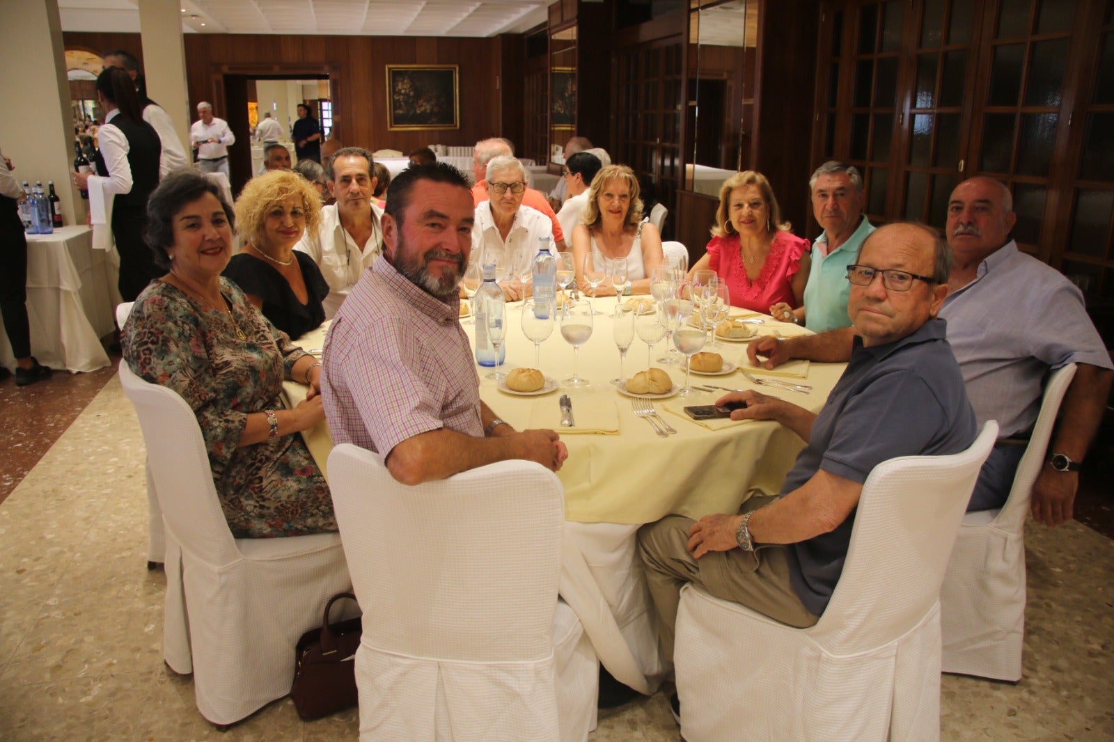 El homenaje a los mayores de Santa Marta reúne a 300 veteranos