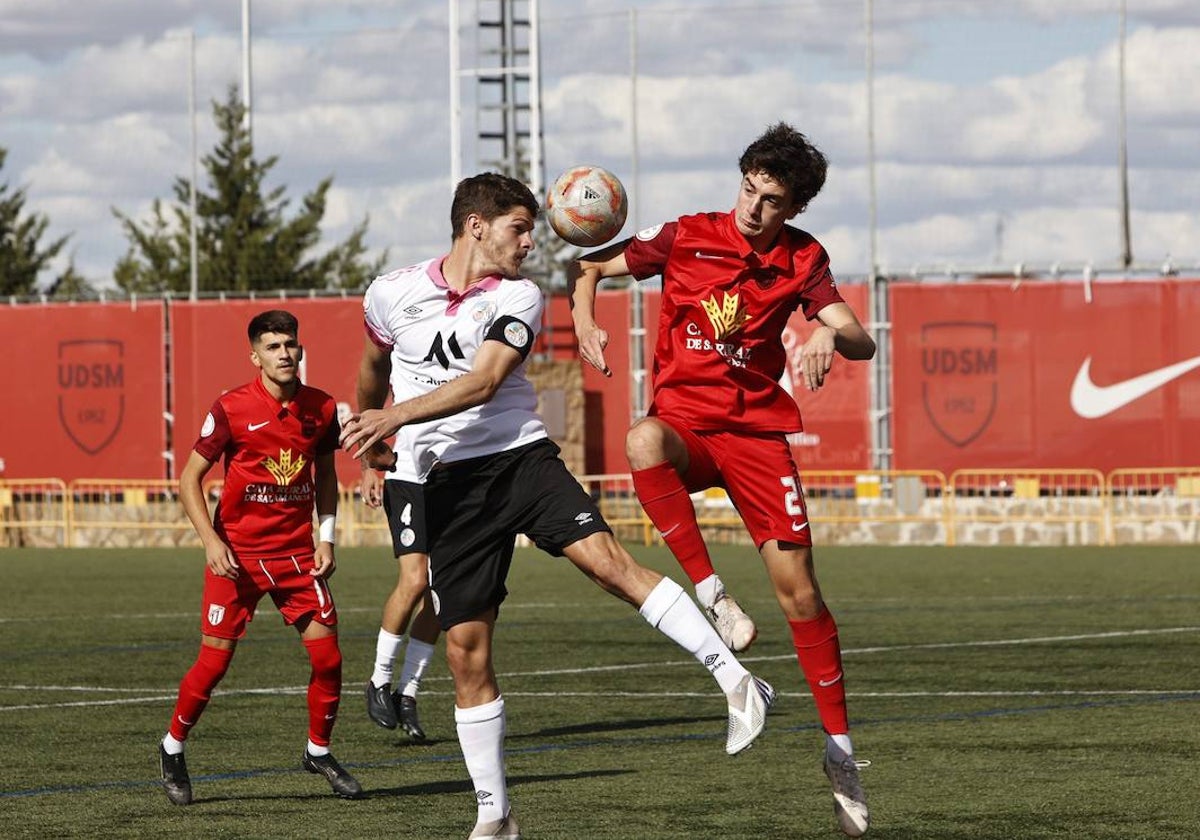 Derbi en el Alfonso San Casto entre el Santa Marta y el Salamanca el curso pasado.