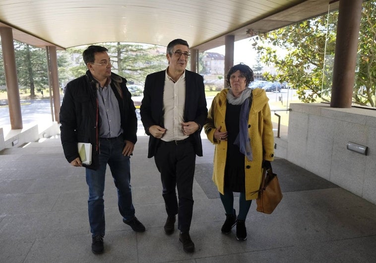 A Encarna Pérez, in memoriam