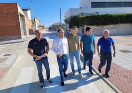 Ramón Sastre, Marcos Iglesias, Rubén Benito, Pablo Sevillano y José Manuel Jerez en la urbanizada primera fase de Las Canteras