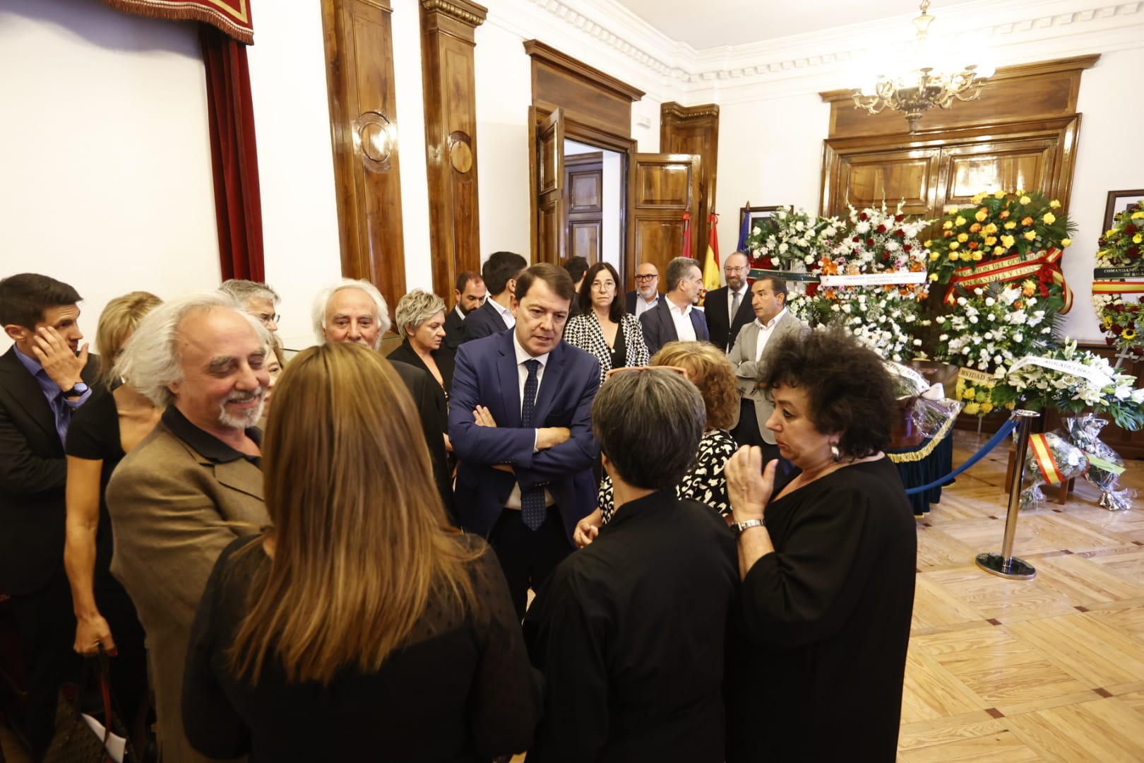 La sociedad de Salamanca se despide de Encarnación Pérez