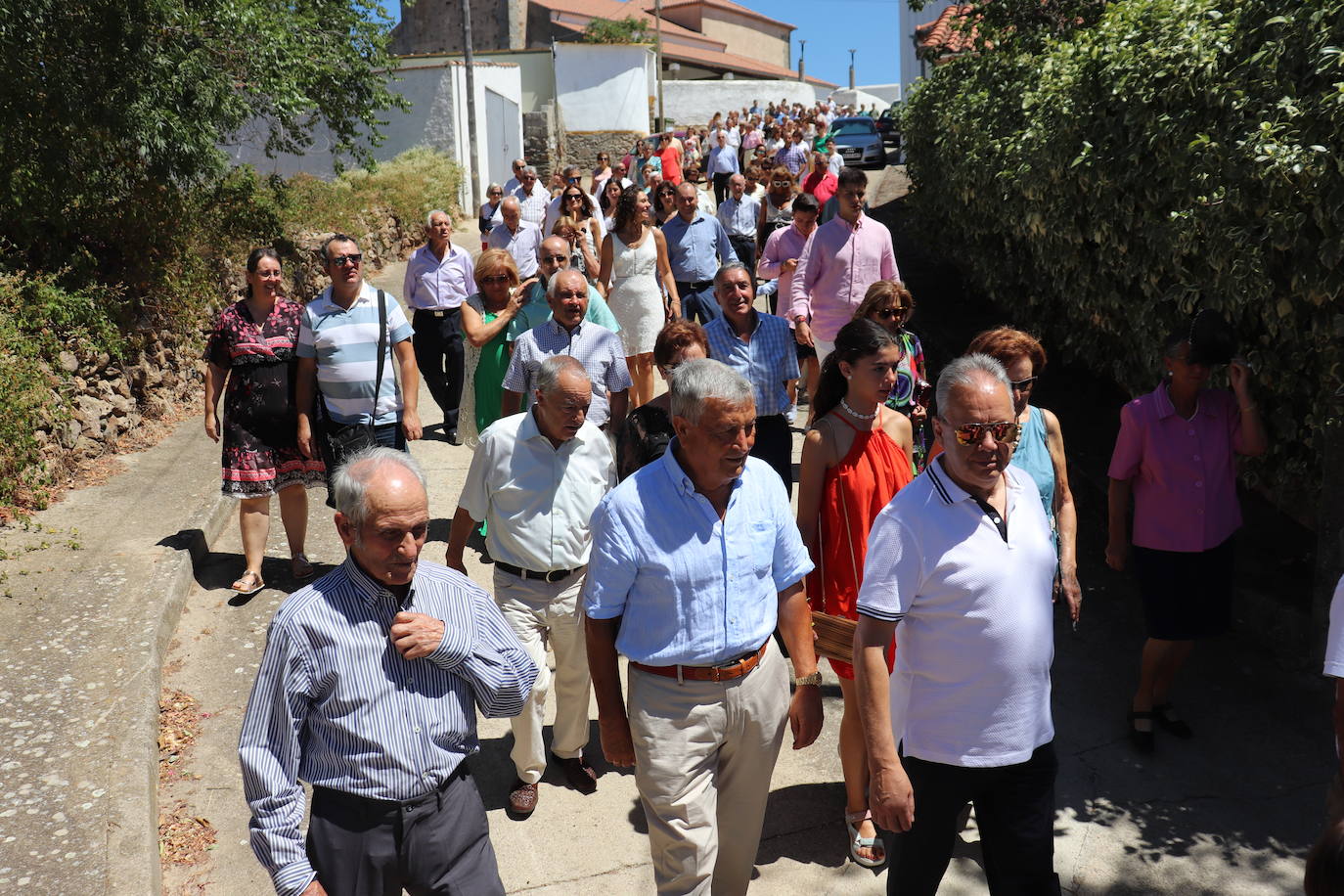 Frades de la Sierra celebra el día de su patrón con una animada jornada festiva