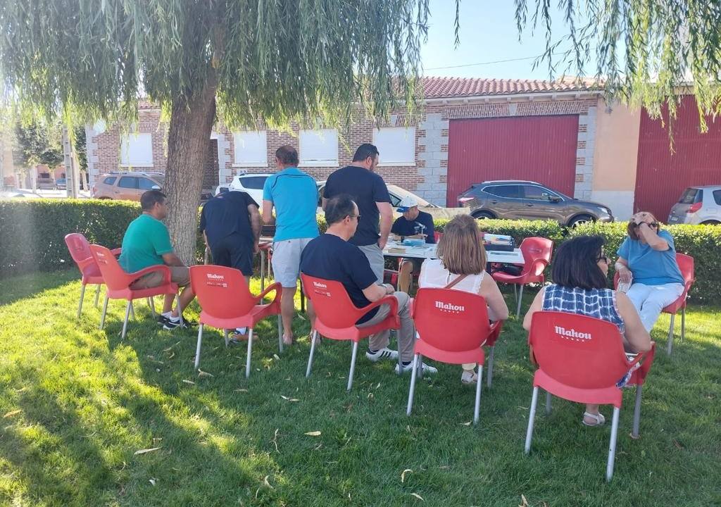 Villar de Gallimazo lo pasa en grande con las actividades y talleres de asociaciones y clubes