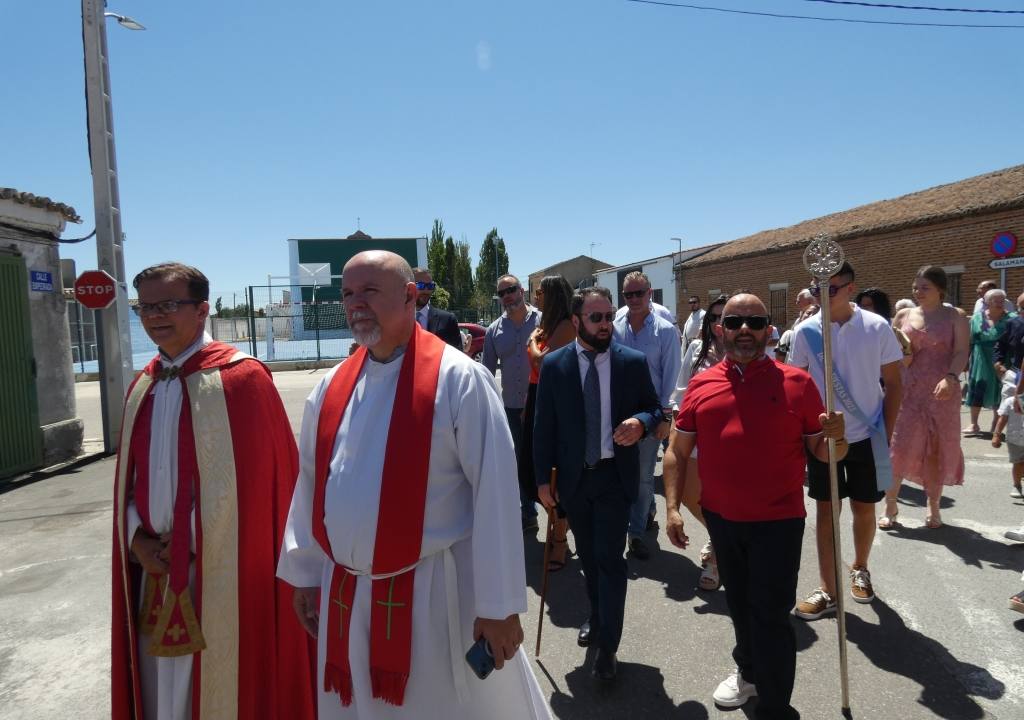 Jotas y vivas a San Pedro ad Víncula como colofón de las fiestas de Villar