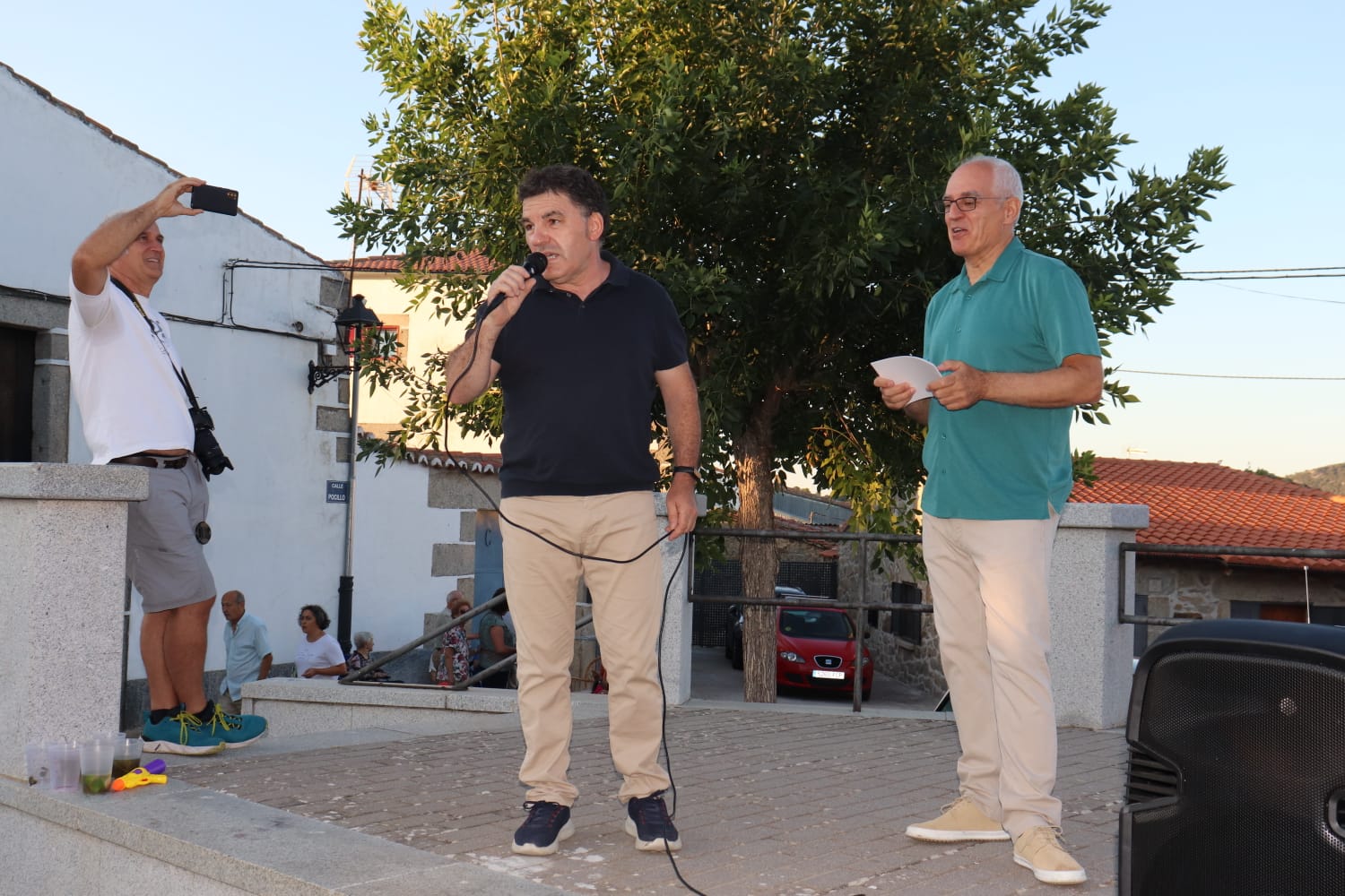 &quot;Por el empeño de mis padres y los caprichos del azar, nací en Nava de Béjar el día de Santo Domingo&quot;