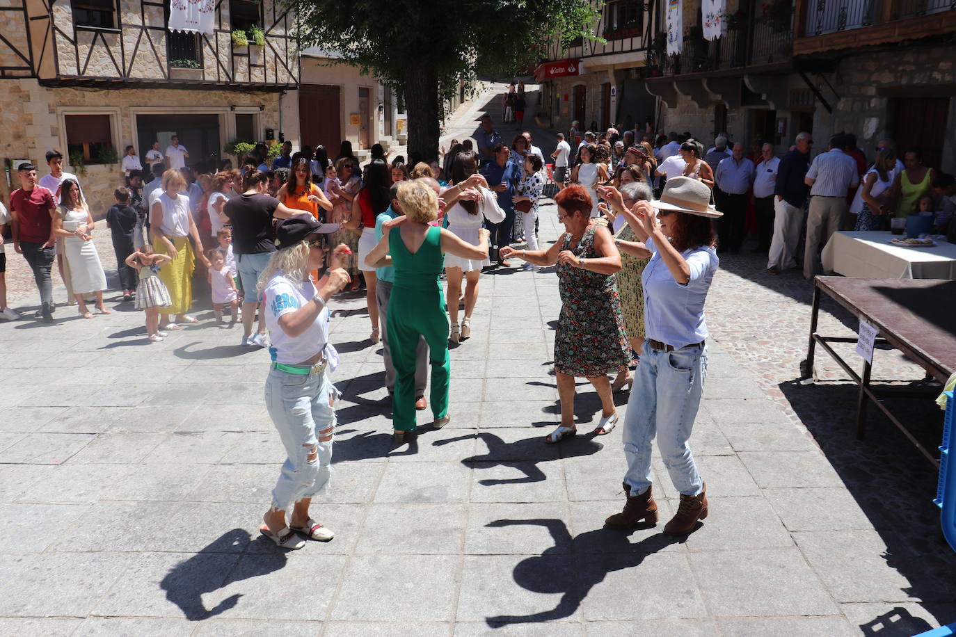 Día de fiesta en San Esteban de la Sierra