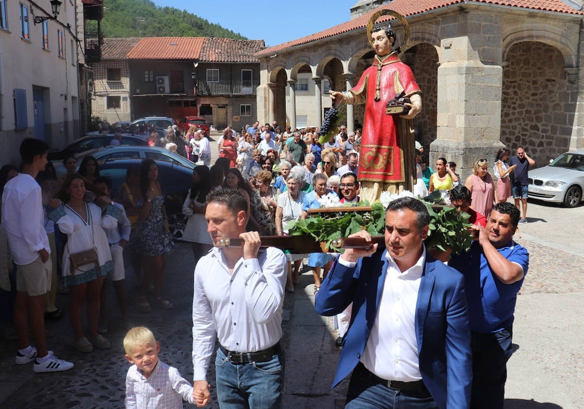 Día de fiesta en San Esteban de la Sierra