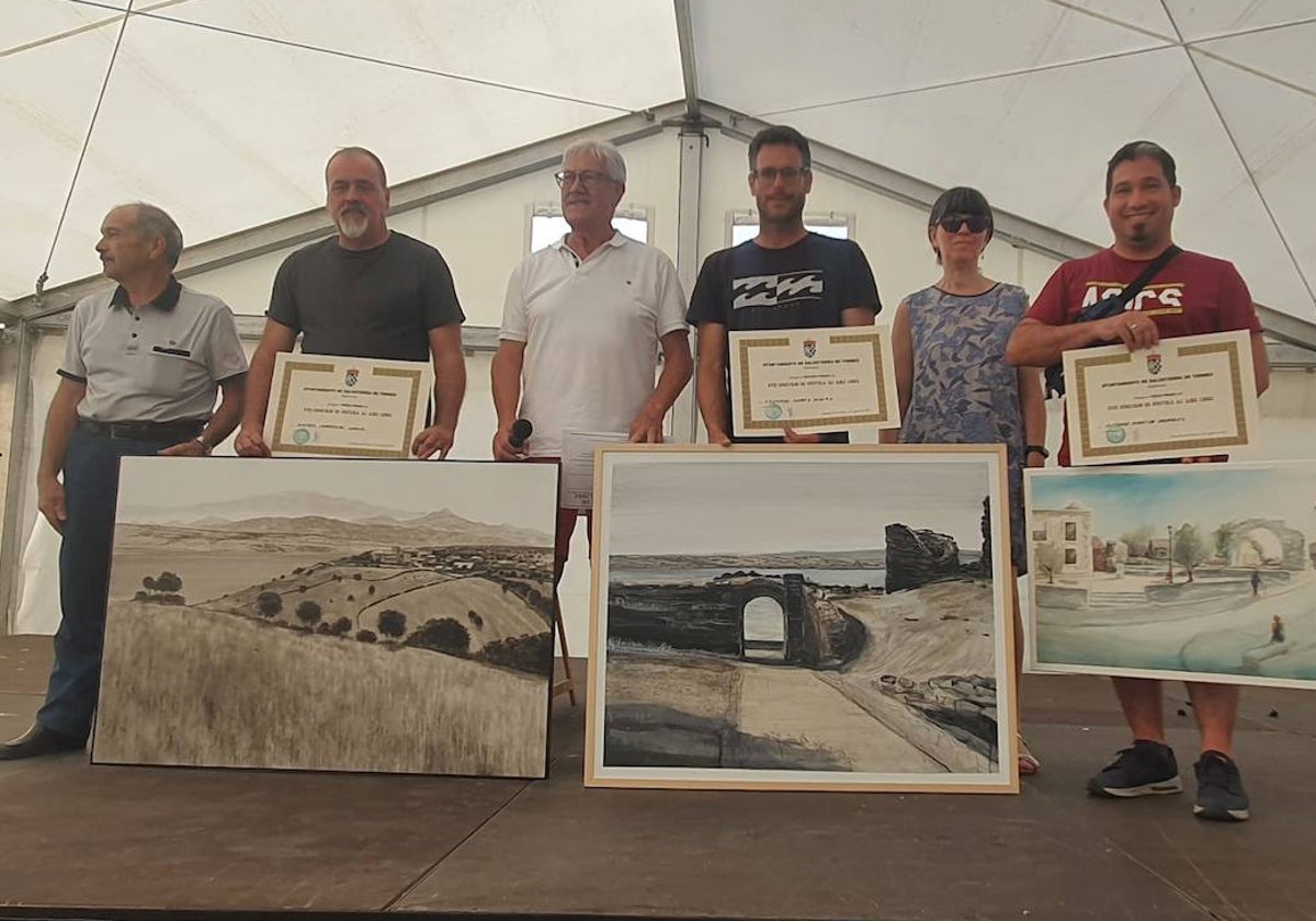 Ganadores del concurso de pintura al aire libre celebrado el año pasado en Salvatierra de Tormes.