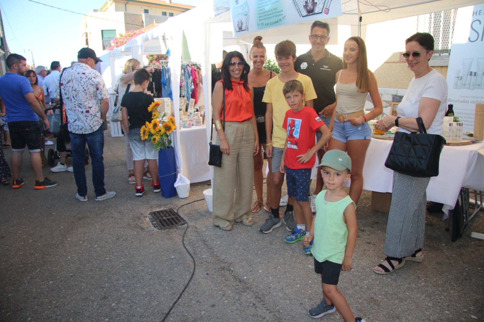 Doñinos disfruta de los Autos Locos y del Market de Artesanía