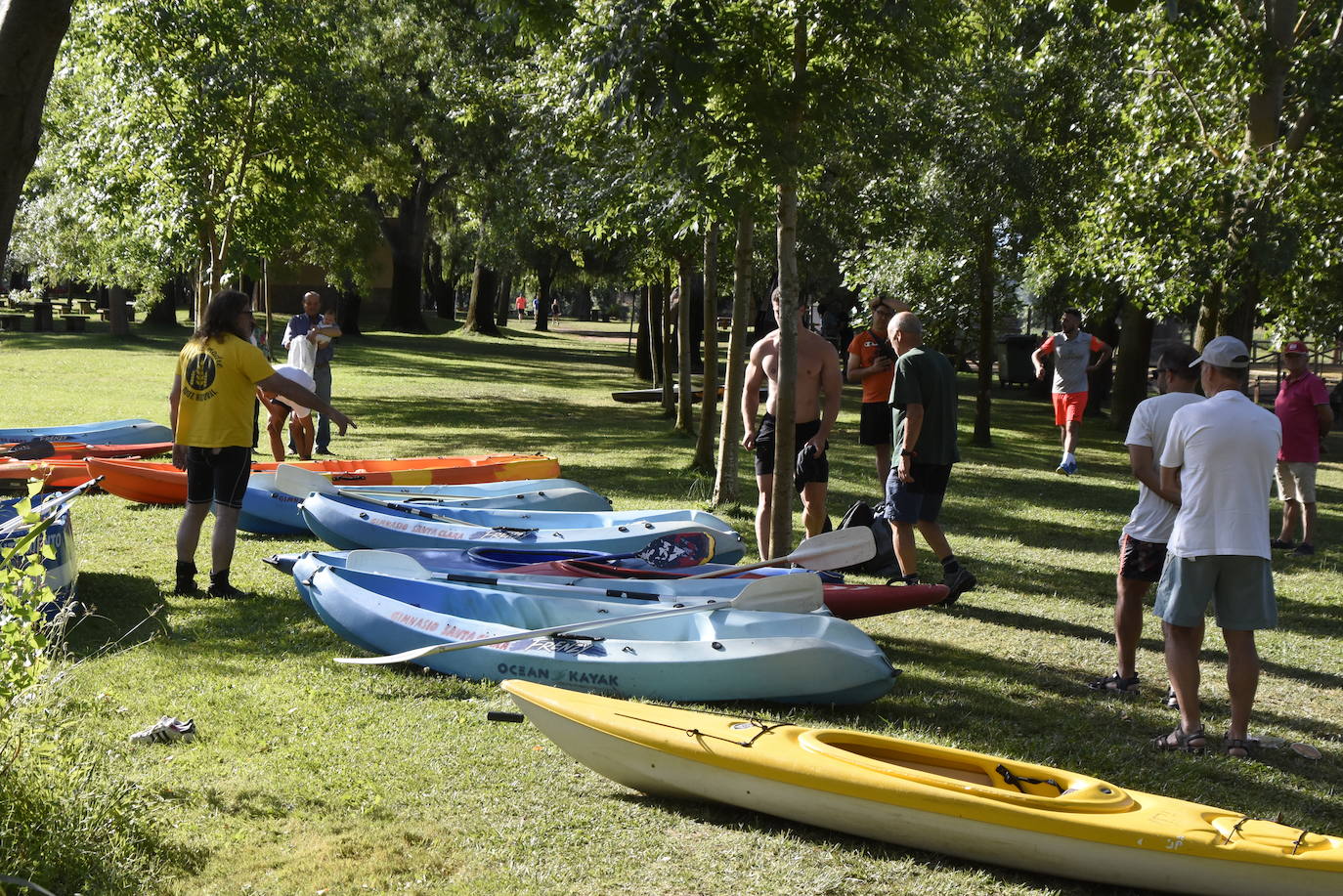 Carrera y piraguas en el río de Ciudad Rodrigo