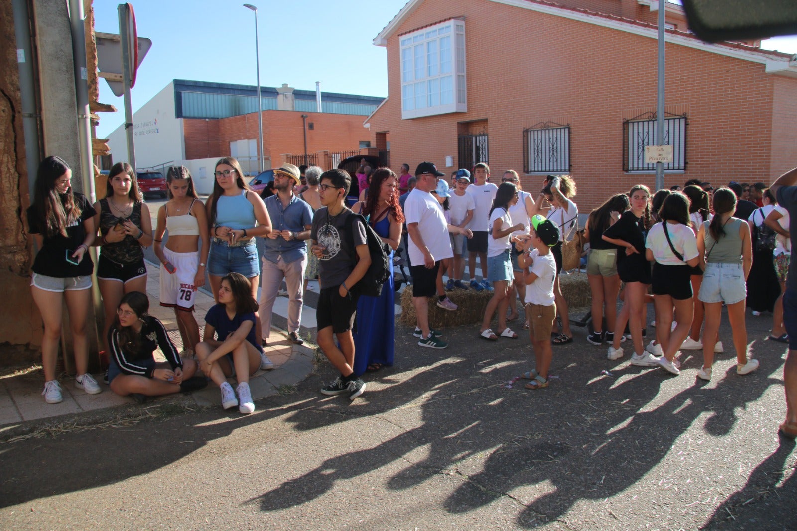 Doñinos disfruta de los Autos Locos y del Market de Artesanía