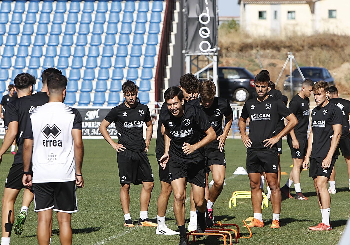 Nespral realizando un ejercicio de fondo en un entrenamiento.