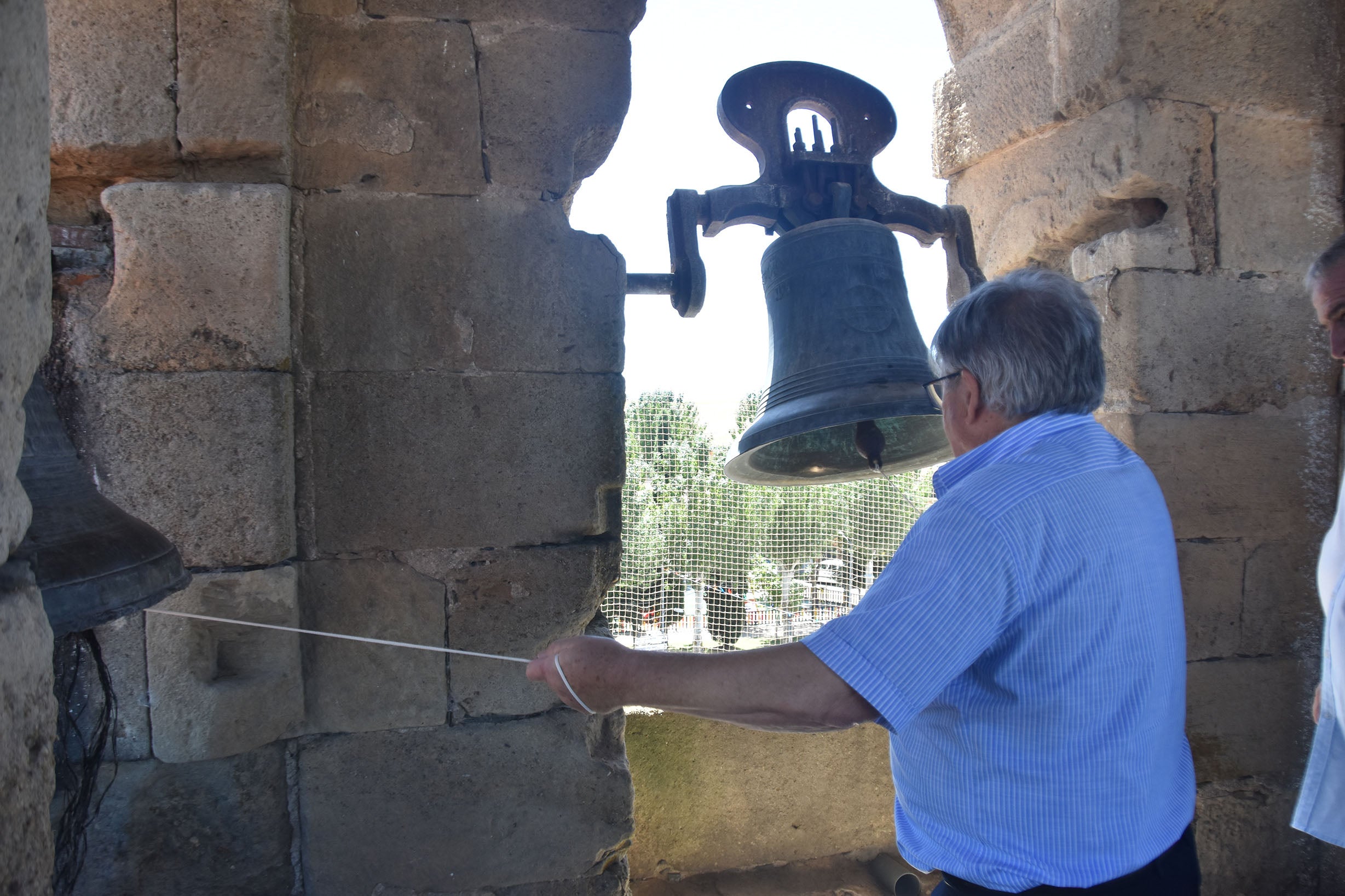 Moriscos despide sus fiestas en honor a la Virgen Peregrina con el tradicional repique de campanas