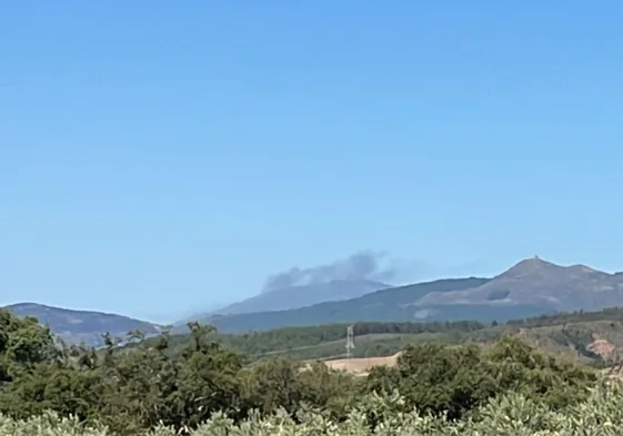 Controlado el incendio en Gata, en el límite de la provincia de Salamanca