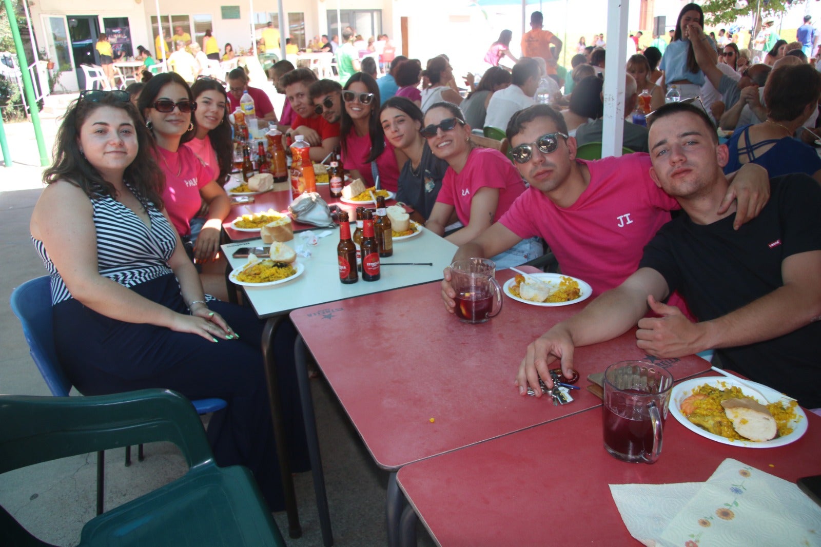 Fin de fiesta en Robliza de Cojos con 400 raciones de paella