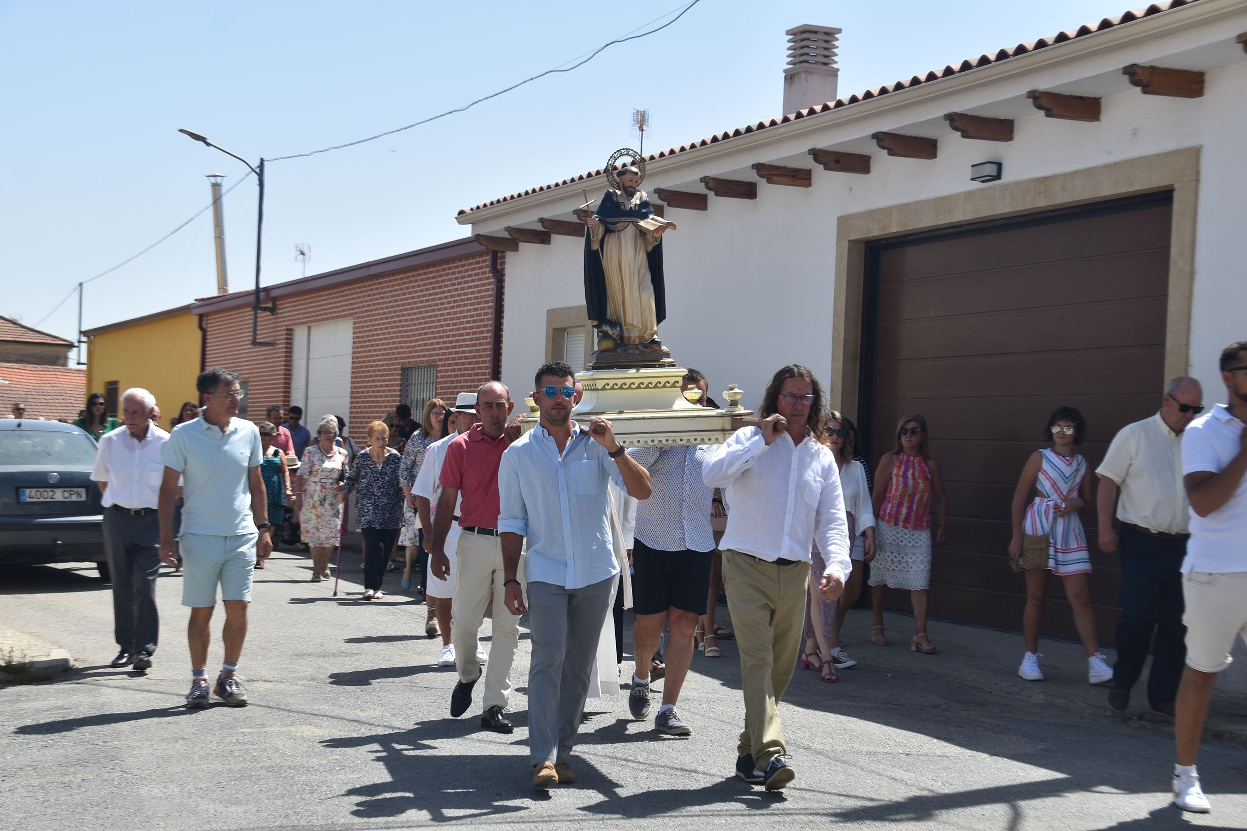 Despedida a lo grande de las fiestas patronales en Encinas de Abajo