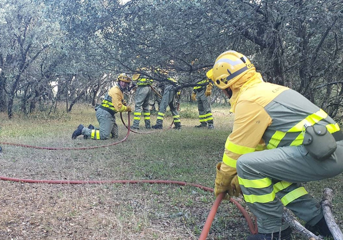 Practica de una de las brigadas del operativo de incendios situadas en la provincia