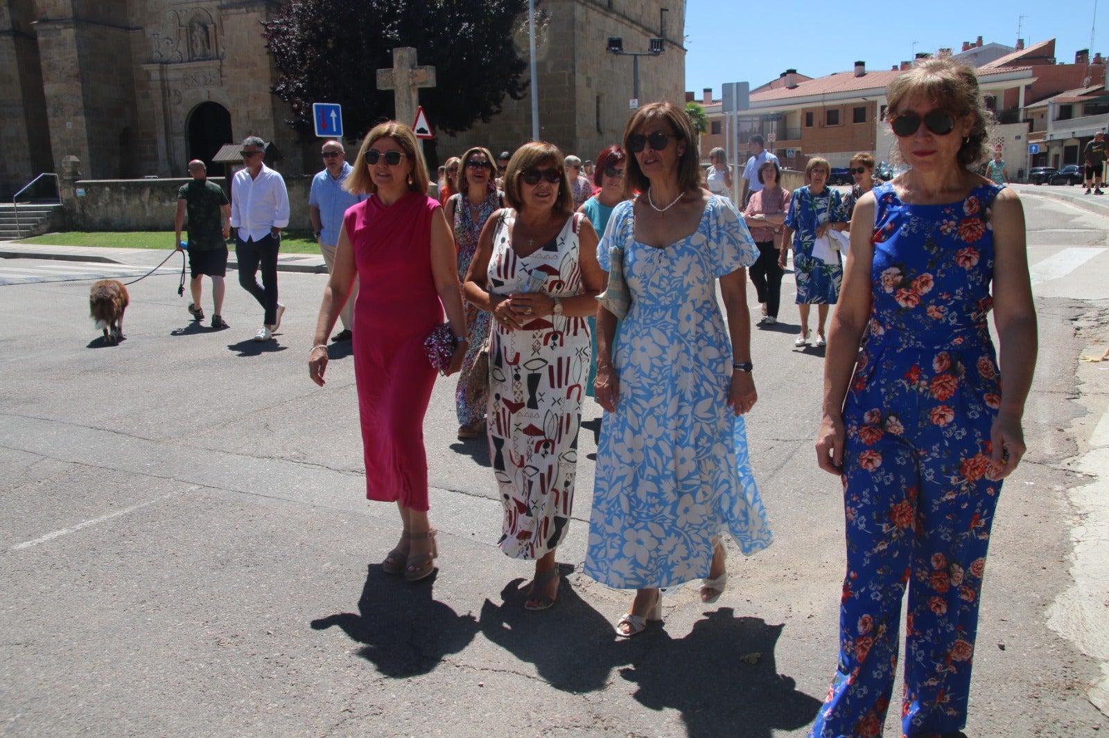 Castellanos de Moriscos arropa y acompaña al Cristo de las Batallas