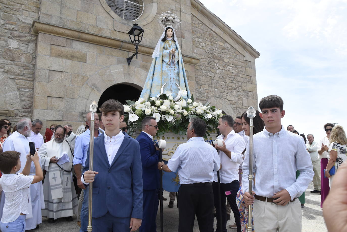 Vivas a la Virgen del Socorro en el regreso a su ermita