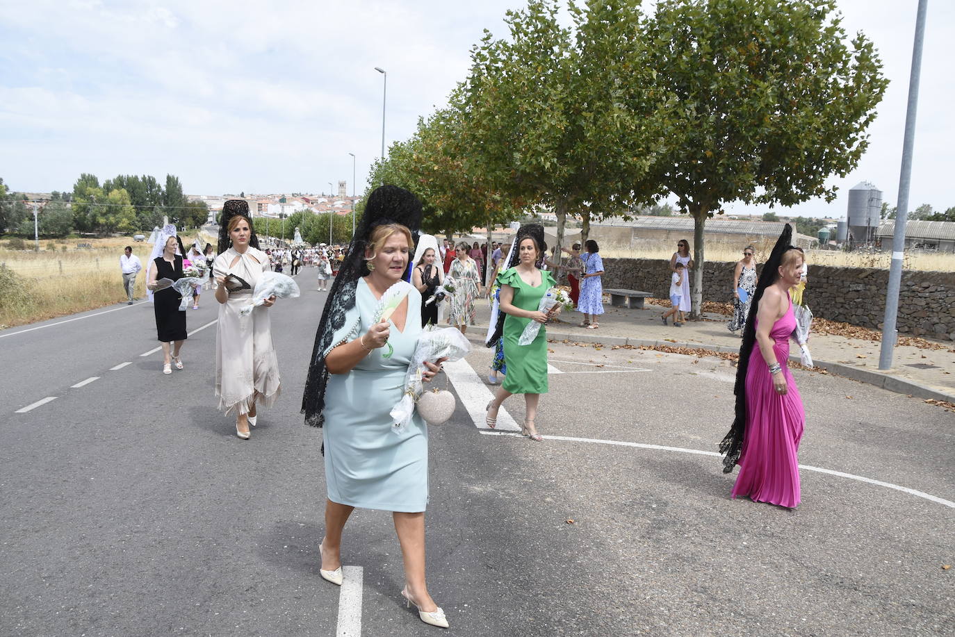 Vivas a la Virgen del Socorro en el regreso a su ermita