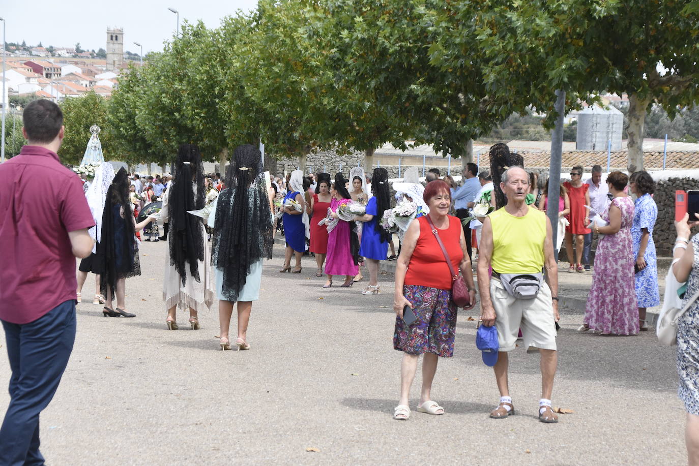 Vivas a la Virgen del Socorro en el regreso a su ermita