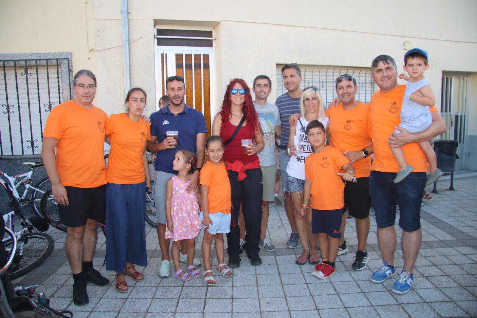 Pregón y peñas, en el inicio oficial de las fiestas de Calzada de Valdunciel