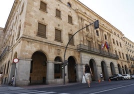 Fachada del Palacio de Justicia, en la Gran Vía.