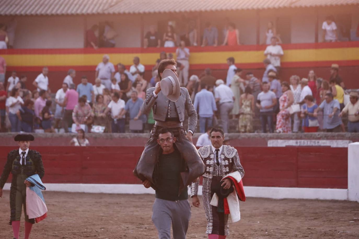 Las mejores imágenes del debut de Miura en Salamanca