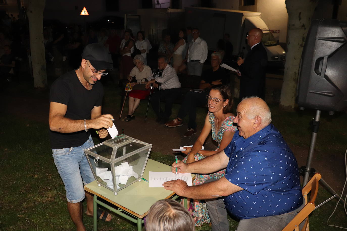 Ledrada da inicio a sus fiestas de San Roque con pregón y nueva reina