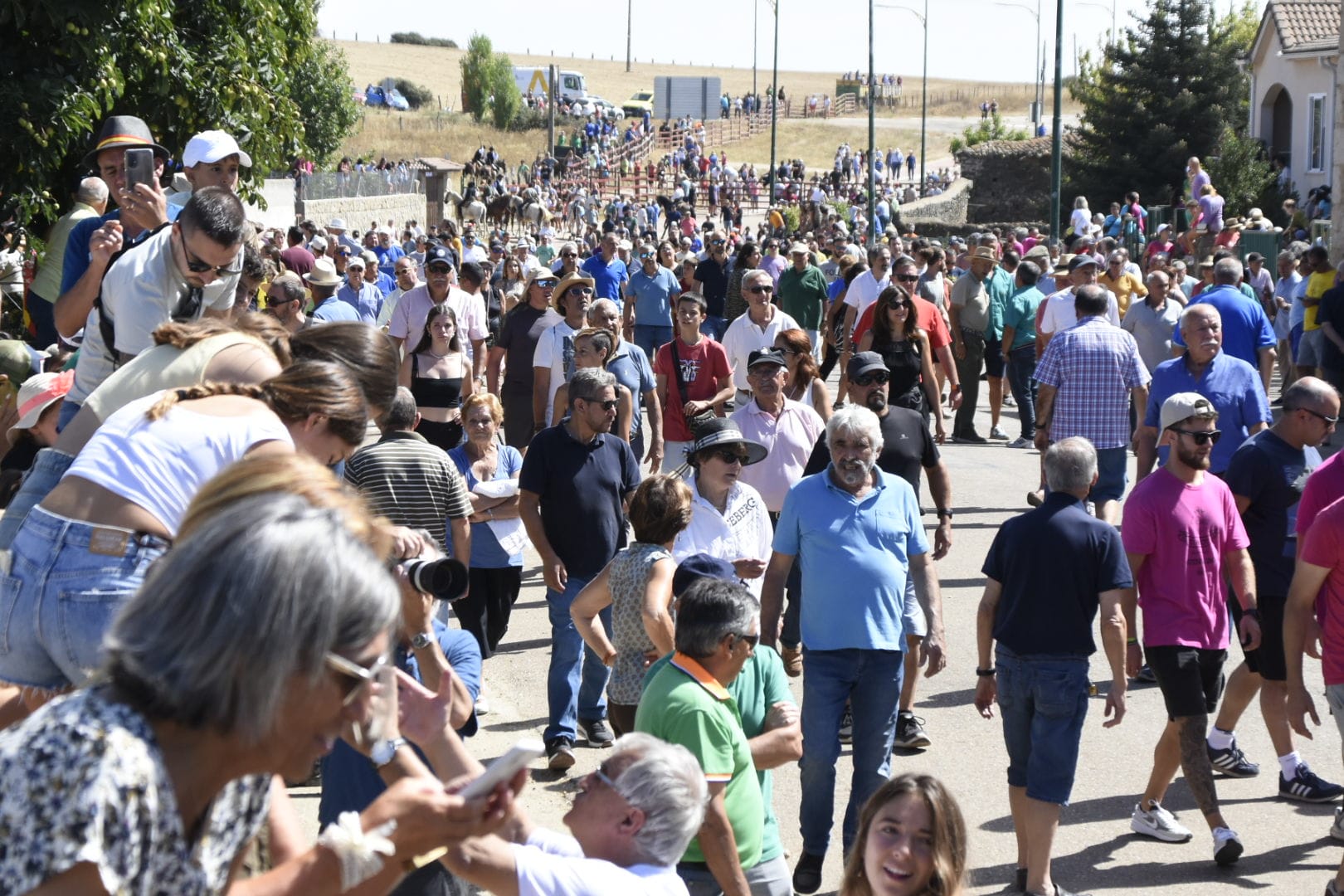 Las mejores imágenes del primer encierro en Fuenteguinaldo