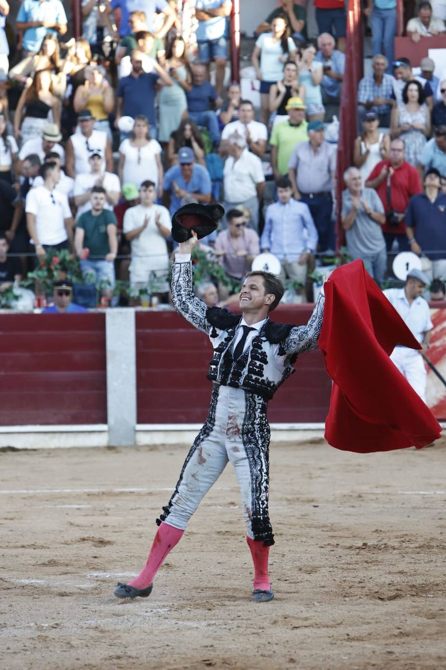 Las mejores imágenes del festejo de El Juli, El Capea y López Chaves en Guijuelo