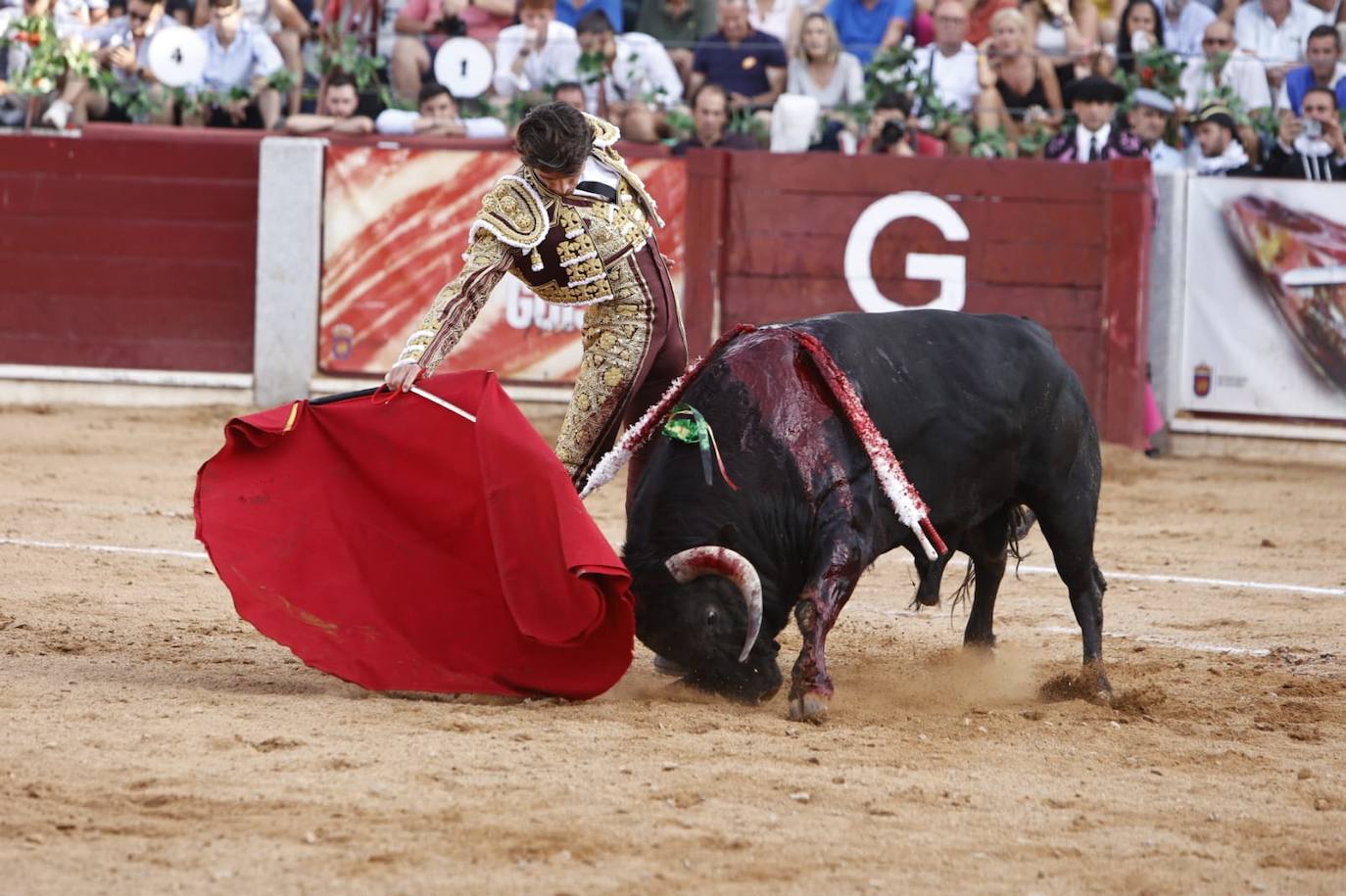 Las mejores imágenes del festejo de Talavante, Castella y Diosleguarde en Guijuelo