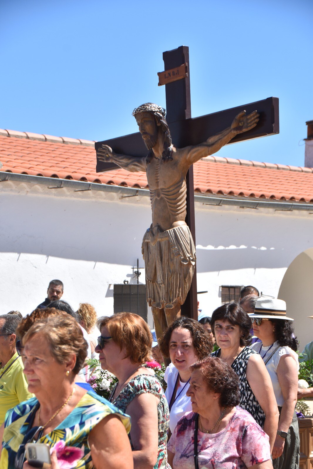 Cerca de 2.000 fieles se dan cita para venerar al Cristo de Cabrera