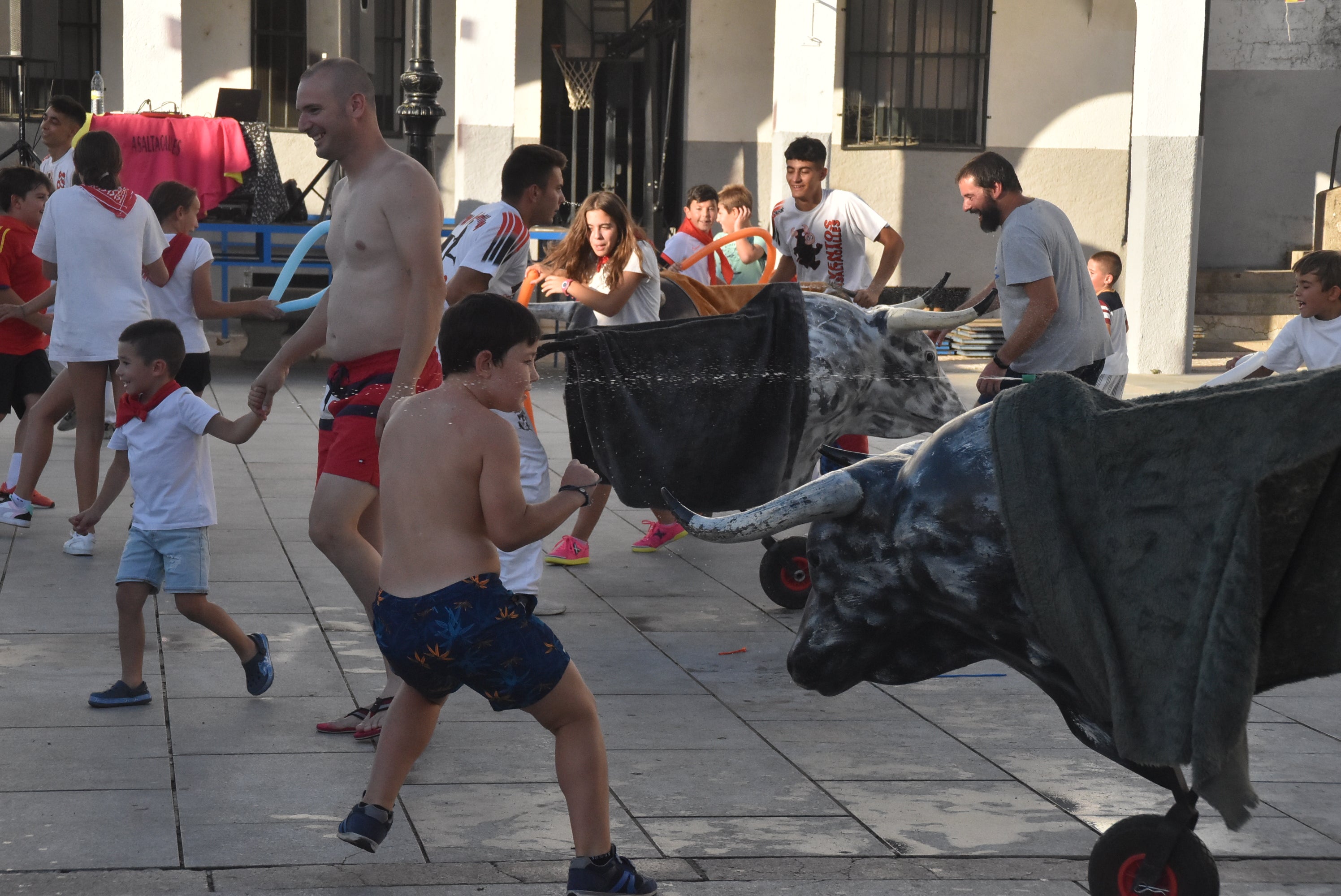 Diversión con hinchables y carretones para disfrutar en Ledrada