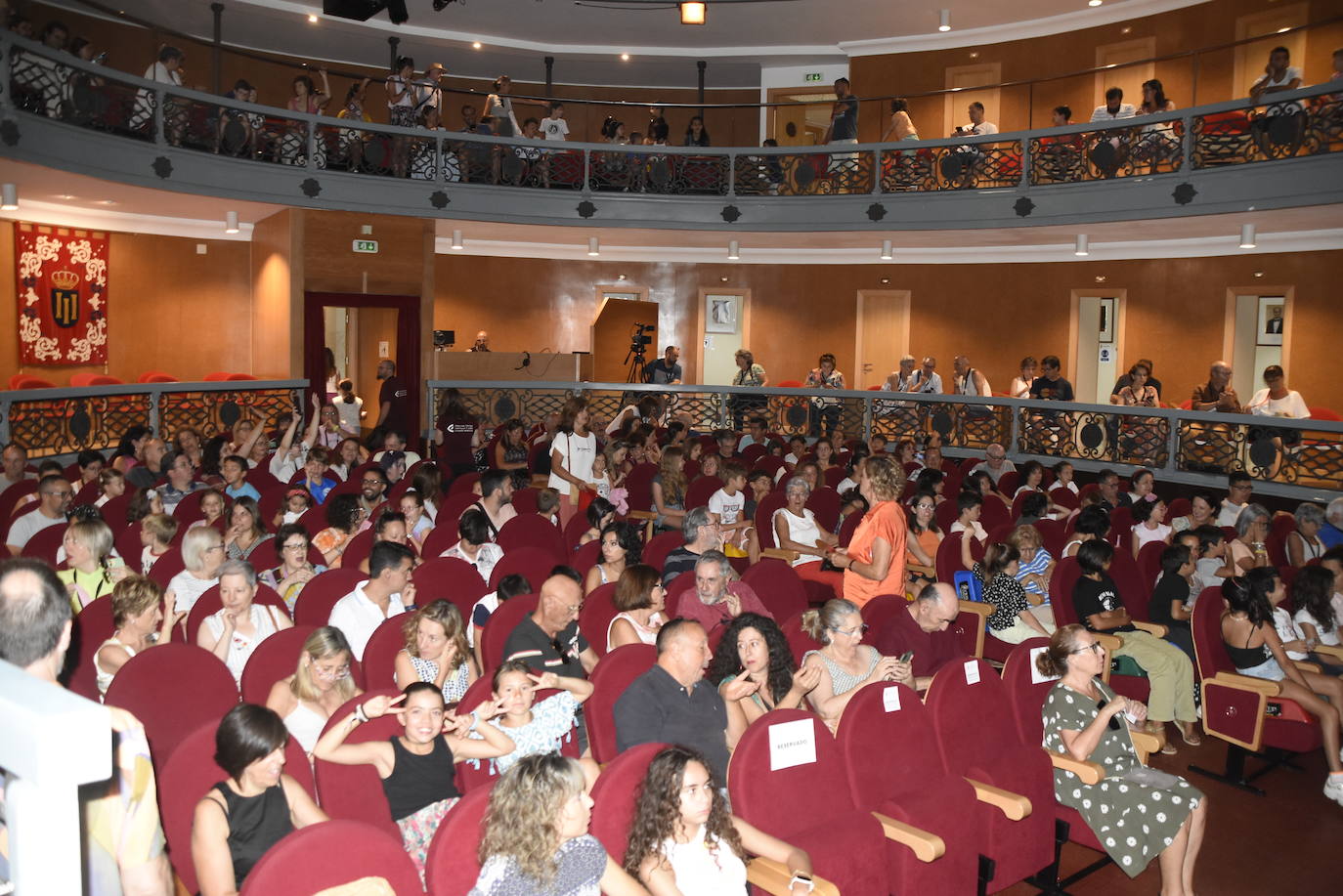 Desde bebés a adultos disfrutan del intenso ecuador de la Feria de Teatro de Castilla y León en Ciudad Rodrigo