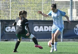 Gadis también patrocina fútbol femenino.