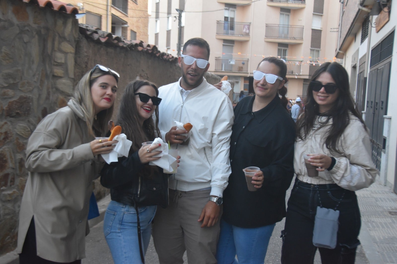 Chocolatada y encierro para abrir el día festivo en Alba de Tormes