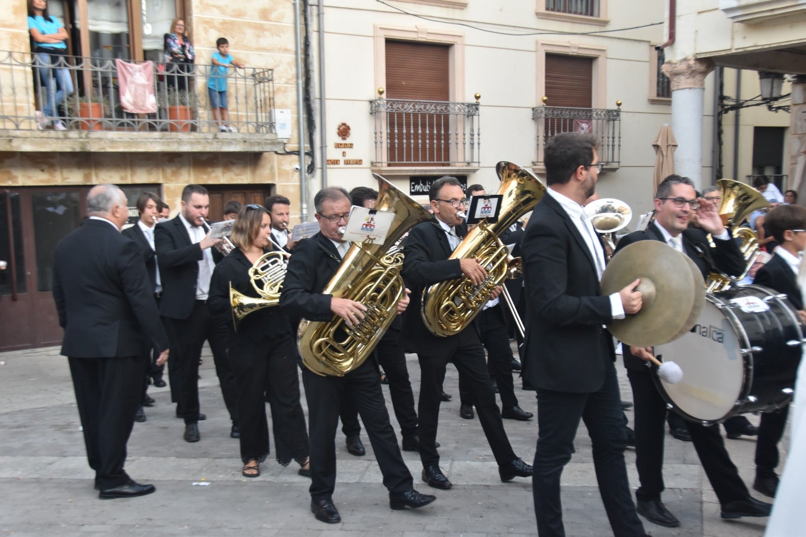 Alba arropa a Santa Teresa en su vuelta a clausura hasta octubre