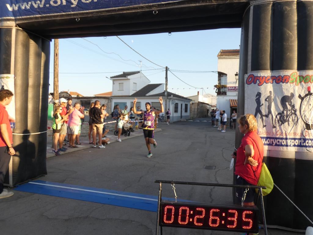 Las mejores imágenes del Cross solidario de Pelabravo