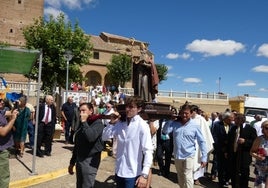 San Agustín hace bailar a los fieles en Villaflores