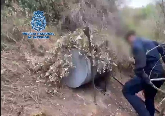 Cuatro detenidos por intentar boicotear La Vuelta lanzando aceite a la carretera